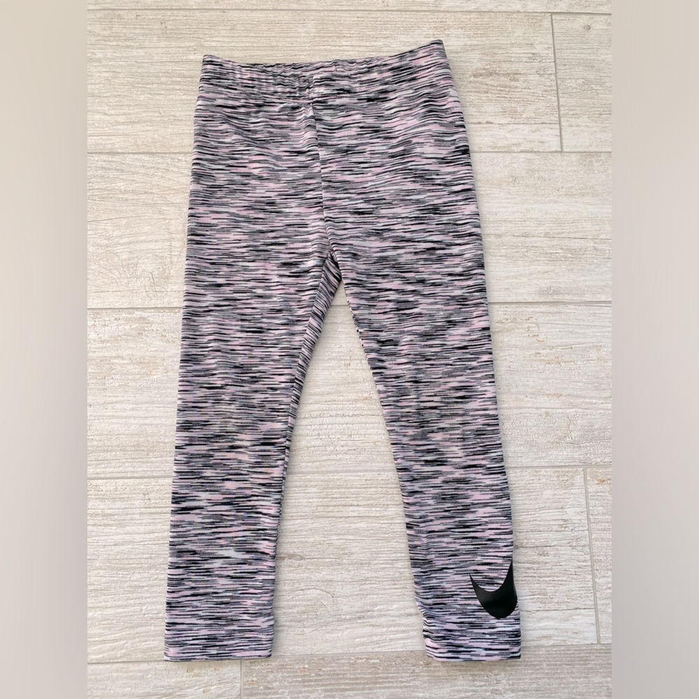 3-4T Nike Kids' Pink and Black Workout Leggings